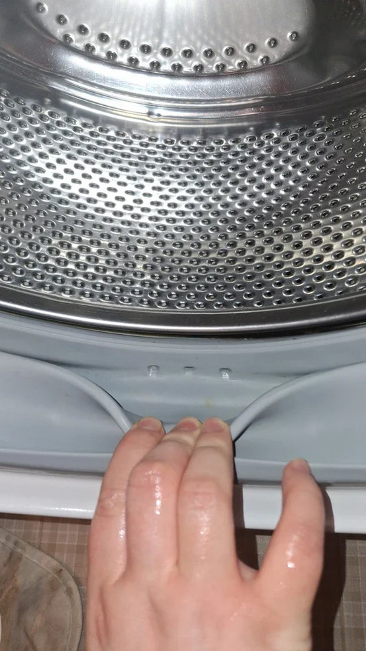 How to Clean Rubber Seals in Washing Machines Like a Pro